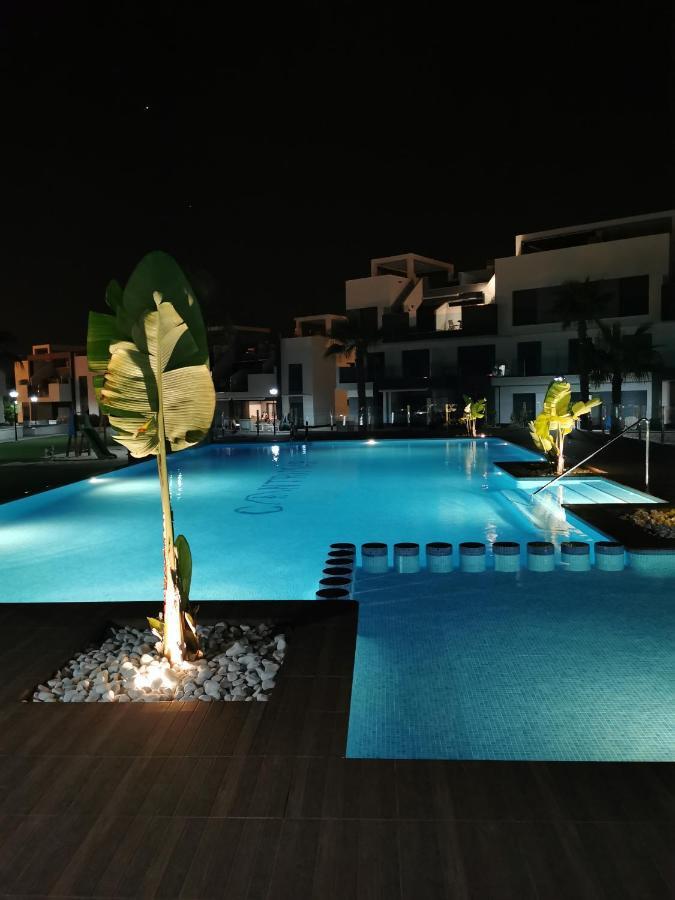 Oasis Beach Juan Guardamar del Segura Exterior photo